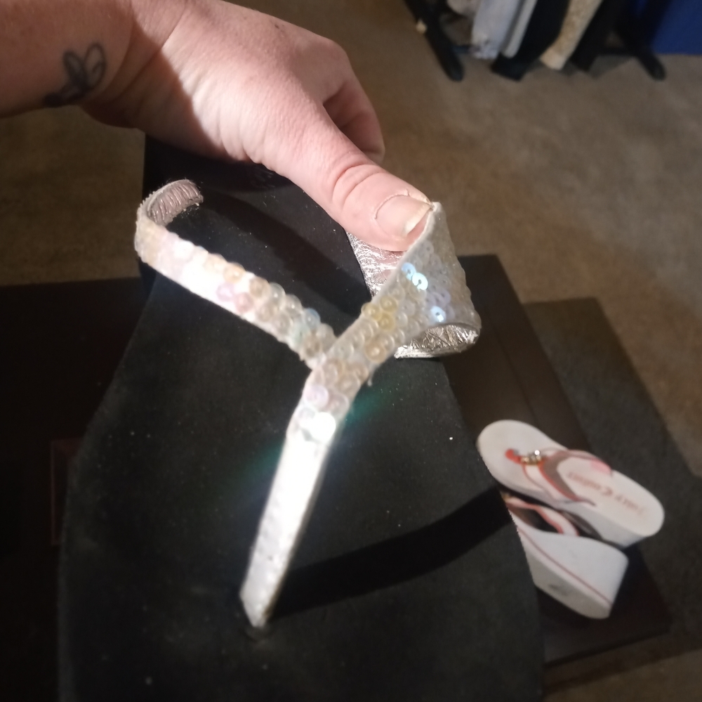 Seguin flip flops - Picture 3 of 4